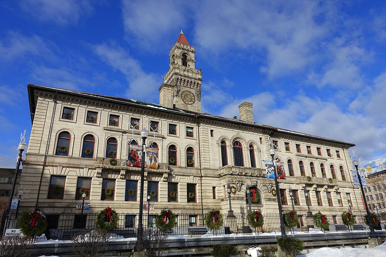 Worcester City Hall and its clock tower decked for the holidays