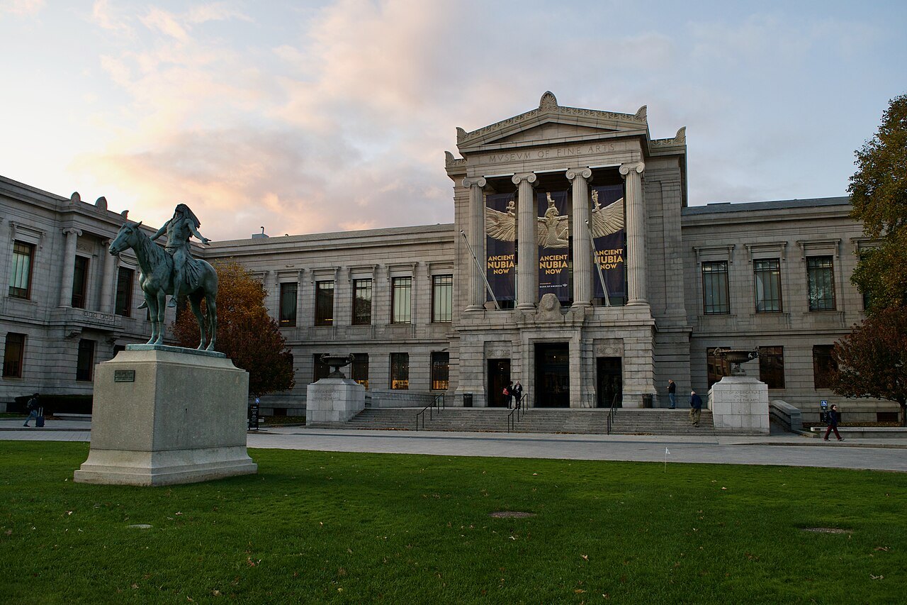 Cyrus Dallin's Appeal to the Great Spirit on its plinth before the museum's granite front